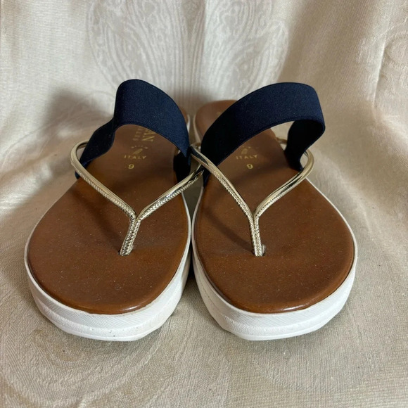 ITALIAN SHOEMAKERS Sz 9 Gold Navy Elastic Front Toe Post Slip On Comfort Sandals - Picture 2 of 6